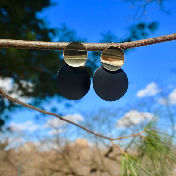 Geometric Layered Round Disk Drop Dangle Earrings - Picture 7 of 9